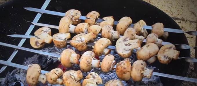 Шашлык из грибов шампиньонов - фото рецепт, как его приготовить